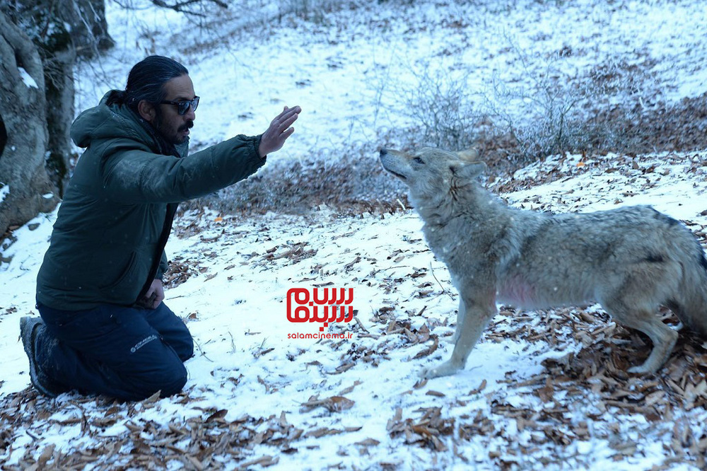 امیرحسین عسگری در پشت صحنه فیلم «برف آخر»